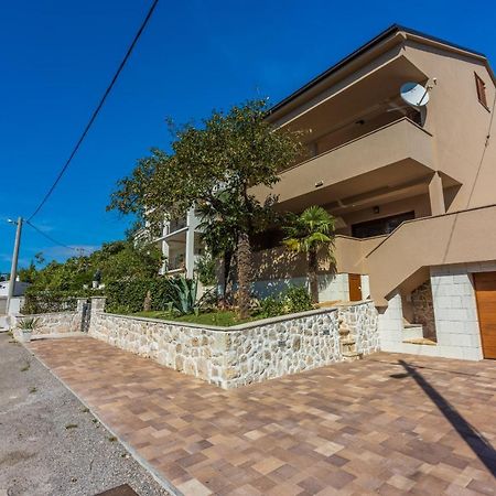 Apartmani Anita Dramalj Exterior foto
