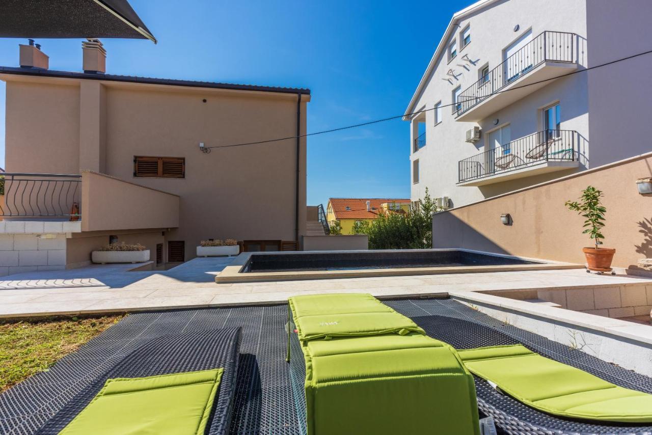 Apartmani Anita Dramalj Exterior foto